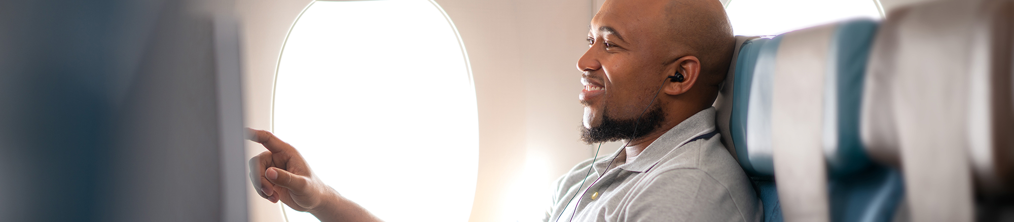 Singapore Airlines Passenger enjoying Inflight eShopping