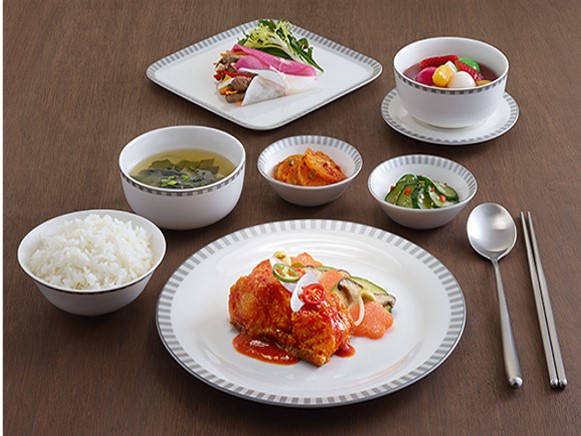 Business Class that Treat your tastebuds and your eyes