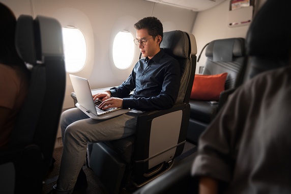 Singapore Airlines Premium Economy Class amenities - USB ports, reading lights & more